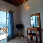 Total Blue Maisonette