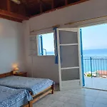 Total Blue Maisonette *